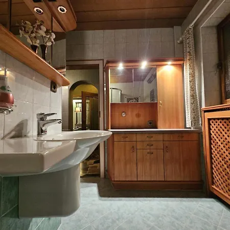 Apartment Traditional At Tivoli Innsbruck